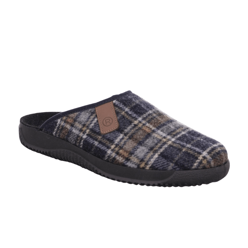 Rohde men's slipper in checkered textile with wide fit, seen from front angle, clear leather patch