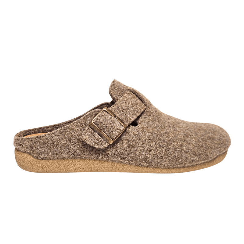 Beige Bella Moda women's wool slipper with a small buckle on top, seen from the side